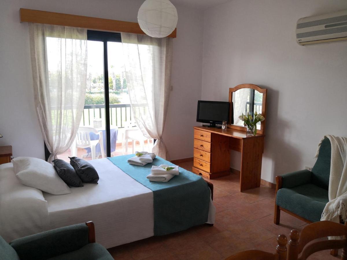 Seashell Apartments Pafos Dış mekan fotoğraf